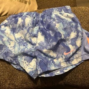 2T Nike shorts